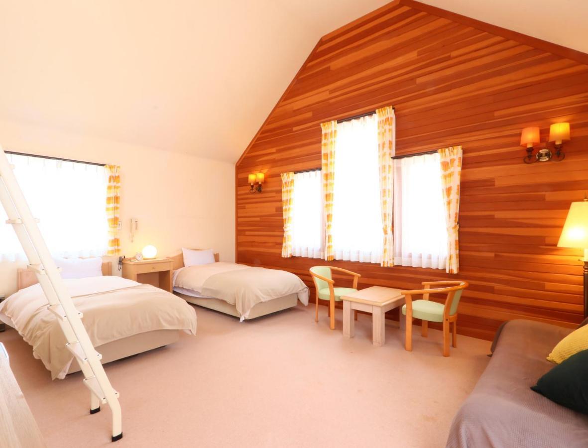 Bed and Breakfast Ryosha Tsukiakari Яманакако Екстер'єр фото