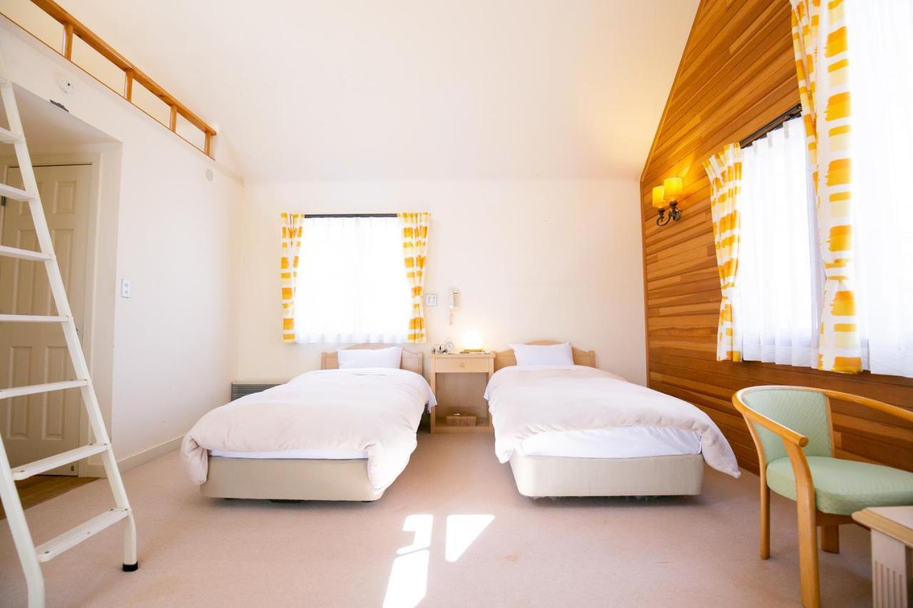 Bed and Breakfast Ryosha Tsukiakari Яманакако Екстер'єр фото